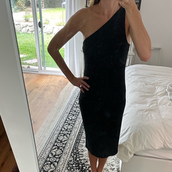 NWT Gap black one-should ribbed midi dress - Picture 3 of 4